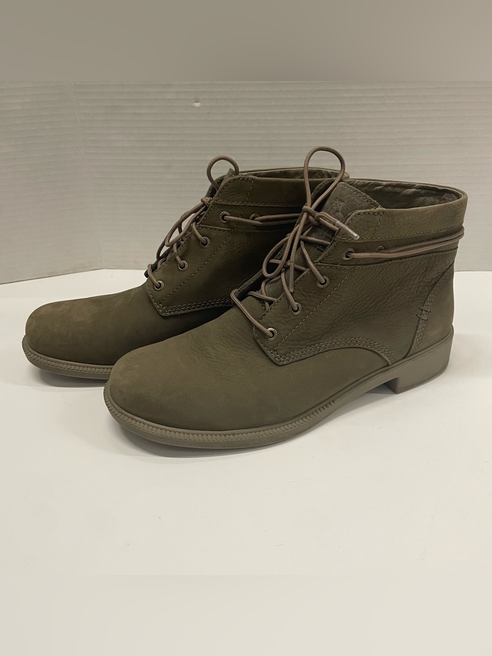 KODIAK Womens Size 10 Original Wrap Waterproof Boots Dark Olive Green/Brown